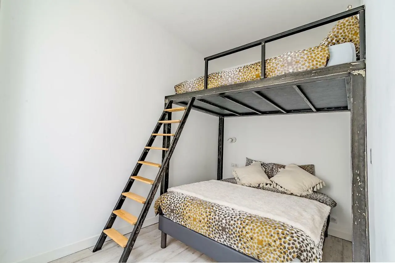 Chambre Et Appartements Entre Le Pont D Avignon Et Le Palais Des Papes 0*,  Francia